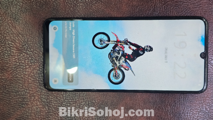 Realmi c51
